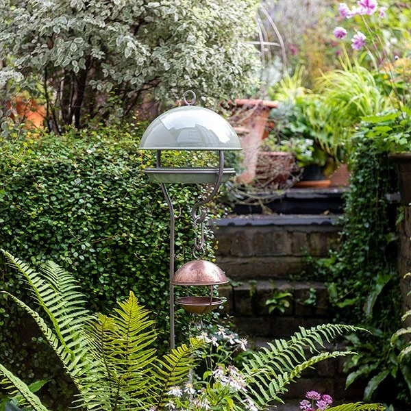 Crocus Green Stake Bird Feeding Dome 2 Crocus Green Stake Bird Feeding Dome - Image 2