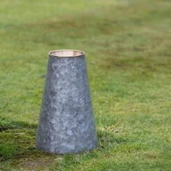 Kampi Gardeners Rain Gauge 9 Kampi Gardeners Rain Gauge -Plants Shop pr2000041709 card5 lg